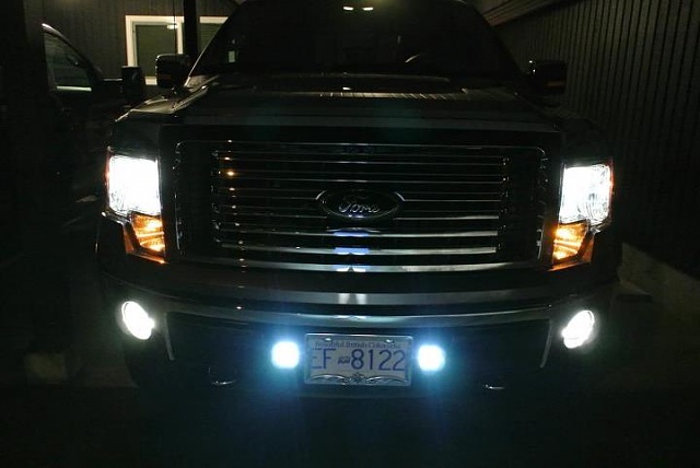 Stock headlights suck.....what are you guys replacing with?-399755_10151051098427852_1110105946_n.jpg