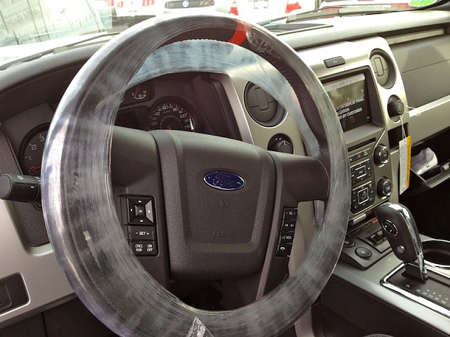 Interchangeable Steering Wheels?-img_1007.jpg