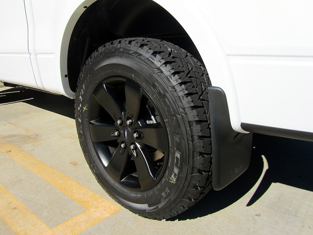 34&quot; Tire on 20&quot; Rim on Leveling Kit?-img_2618.jpg