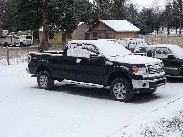 Pics of your truck in the snow-2012-f150.jpg