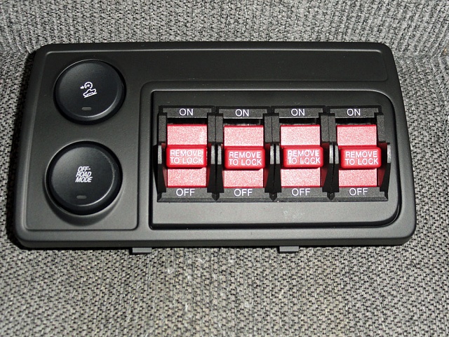 Installed UpFitter / Auxiliary Switches - Ford Raptor to 2013 King Ranch-dsc02817.jpg