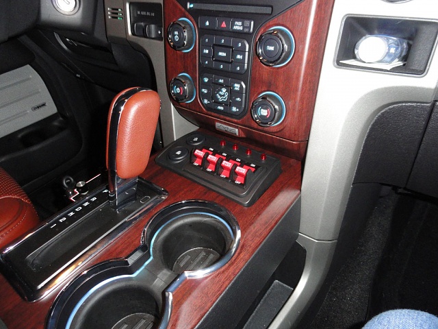 Installed UpFitter / Auxiliary Switches - Ford Raptor to 2013 King Ranch-dsc02836.jpg