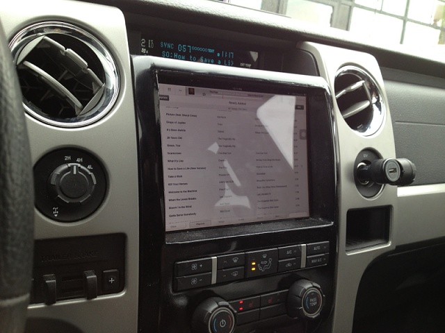 My DIY  &quot;On&quot; dash ipad mount-image-4248505418.jpg