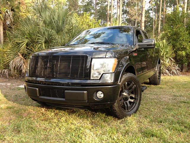 Let's see those Black F150's-image-1188188054.jpg