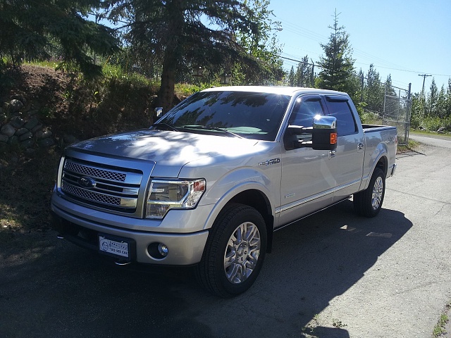 Traded my '11 Lariat for a '13 Platinum-small-side-view-truck.jpg