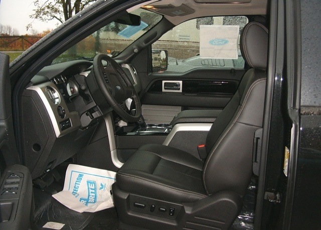 New 2010 fx4-fx403.jpg