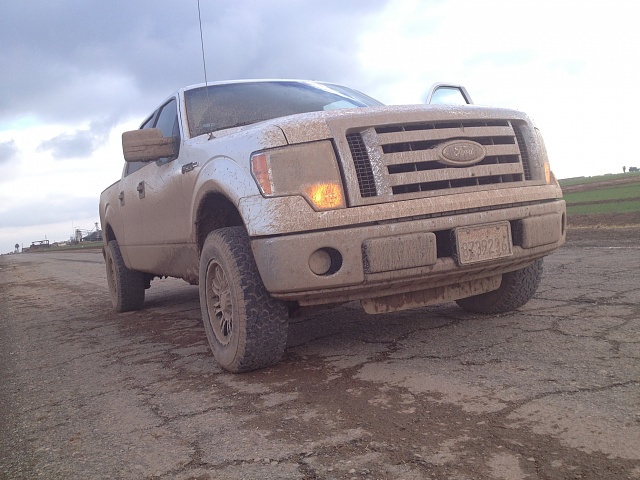 Muddy trucks!-img_2270.jpg