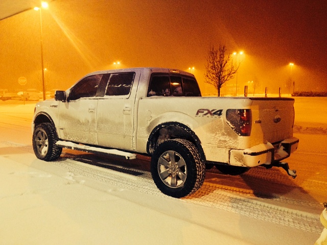 Pics of your truck in the snow-image-1609931454.jpg
