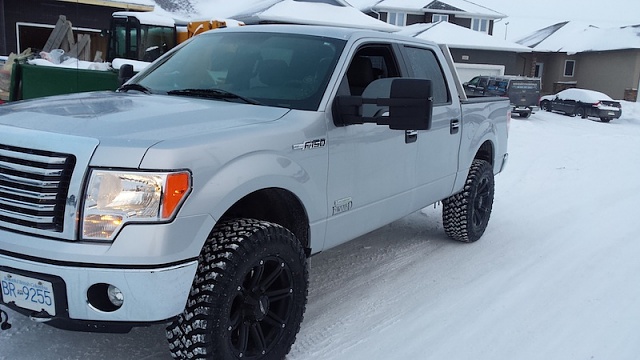 Pics of your truck in the snow-truck-snow.jpg