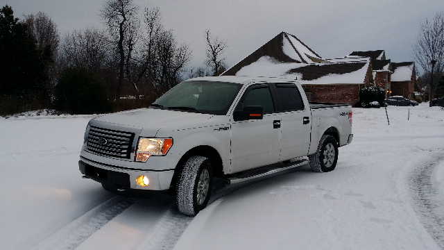 Pics of your truck in the snow-forumrunner_20140105_225021.jpg