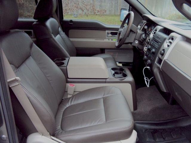 Installed Center Console - Need New Screws-dsc02101.jpg