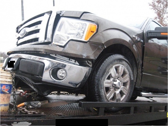 Christmas Eve F150 Wreck...-frontleft.jpg