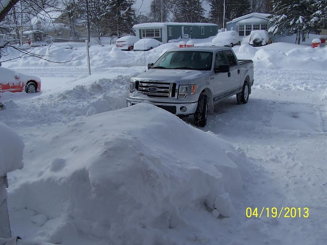 Pics of your truck in the snow-532247_519914124740021_1951762343_n.jpg