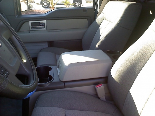 Installed Center Console - Need New Screws-1231001546.jpg