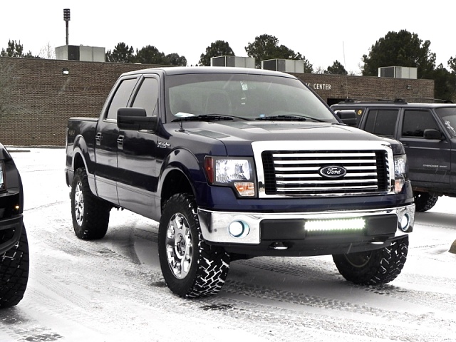 Pics of your truck in the snow-image-2444101222.jpg