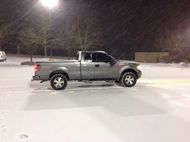 Pics of your truck in the snow-image-1617909298.jpg