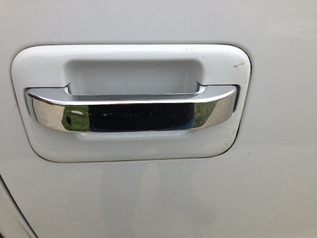 Chrome door handle/ mirror cover removal help-image-1480243535.jpg