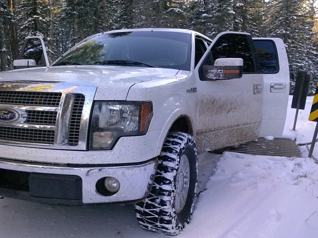 Pics of your truck in the snow-image-3106473545.jpg