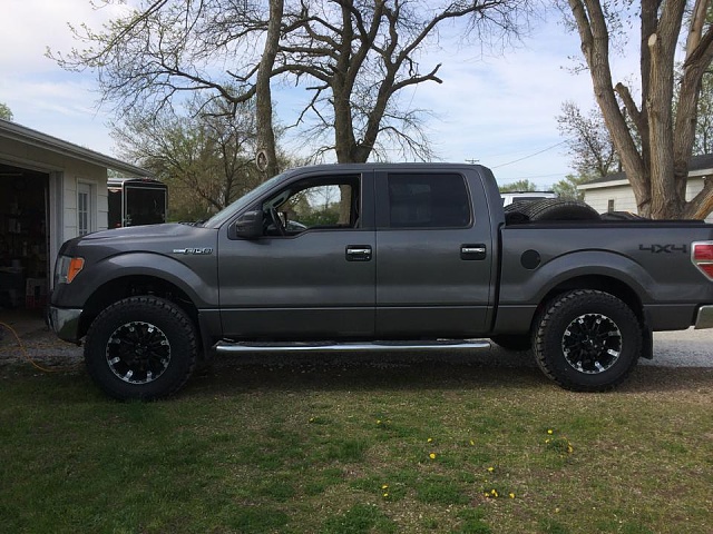 Lets see those Leveled out f150s!!!!-10307185_10152159254116312_2161913770242484915_n.jpg