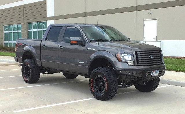 Lets see those 2009-2013 lifted trucks-img_0700-compress.jpg