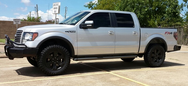 2&quot; Leveling Kit With Stock FX4 20&quot; Rims/Rubber?-20140910_125748-1.jpg