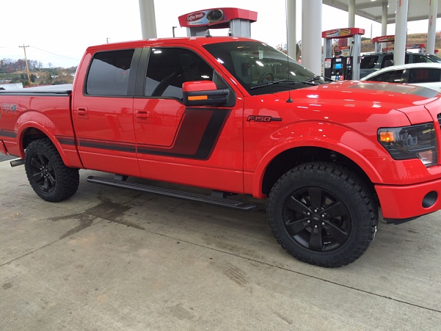 2014 FX4 leveled 1.5&quot; and Duratracs on!-image-2145995277.jpg