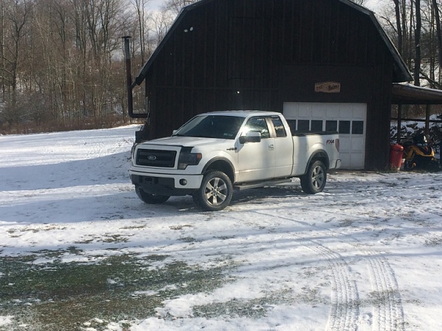 Pics of your truck in the snow-image-196931299.jpg