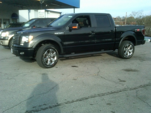 Let's see those Black F150's-img00029-20110319-1806.jpg