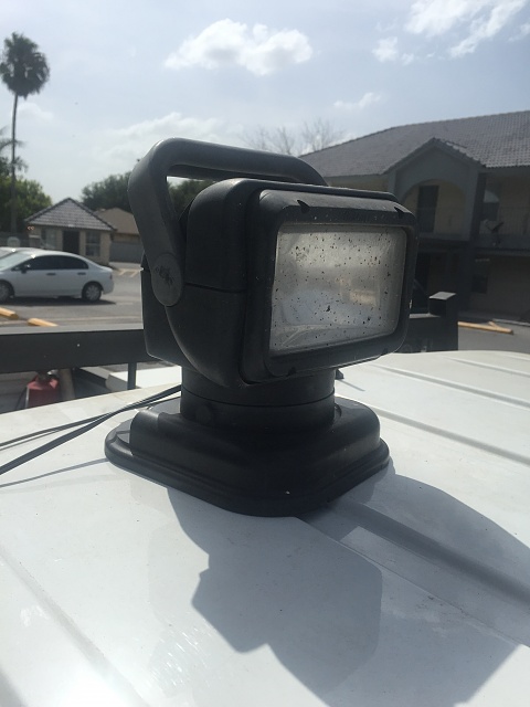 Anyone have a pillar-mounted spotlight on their truck?-photo584.jpg