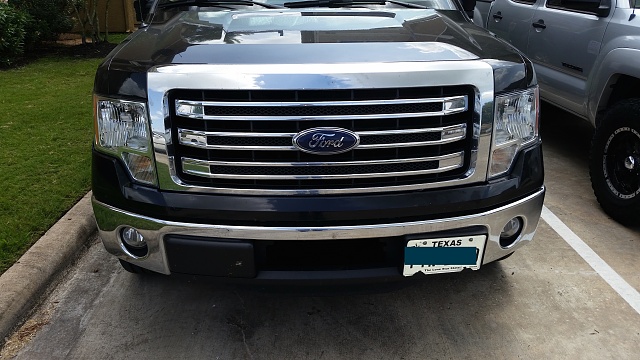 What Color Vinyl for My Tuxedo Black Lariat Grille??-my-grill.jpg