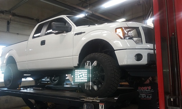 Just pulled the trigger on a 4&quot; lift.-rob-align.jpg