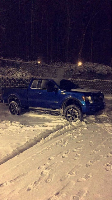Pics of your truck in the snow-image-1283911718.jpg
