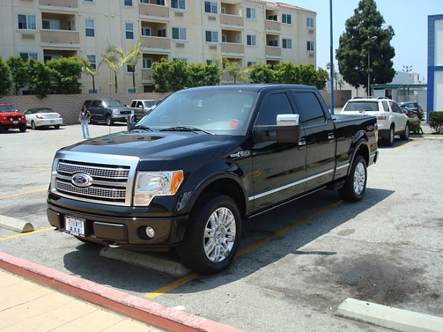 Pics of my F150 Platinum-front-right-side.jpg