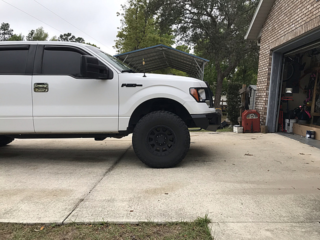 Show me some leveled out F150s with 33-35 tires-photo993.jpg