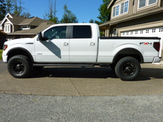 Lets see white trucks with black or machined rims!-p1030406.jpg