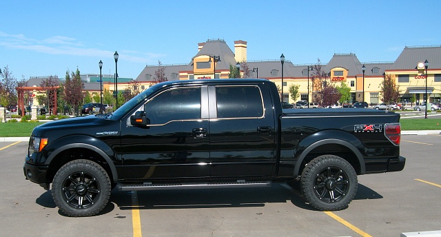 Lets see white trucks with black or machined rims!-img_0079.jpg