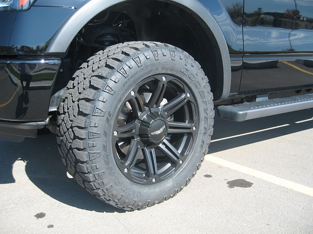 Lets see white trucks with black or machined rims!-img_0080.jpg