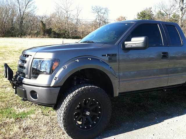 20'' inch black rims with 35 tires lets see them !-photo-dec-17-11-40-59-am.jpg
