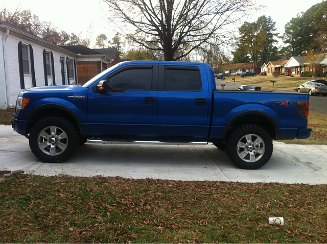 Pic request - 2&quot; / 2.5&quot; front and 3&quot; rear leveling kit.-image-2137530425.jpg