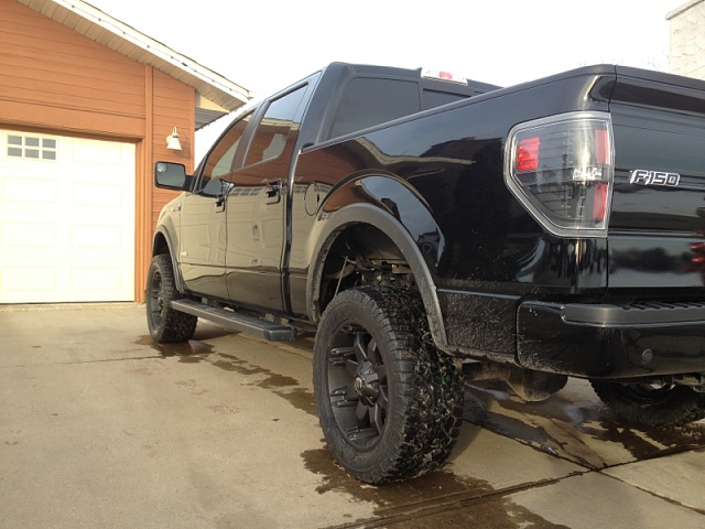 Pic request - 2&quot; / 2.5&quot; front and 3&quot; rear leveling kit.-image-2253221007.jpg