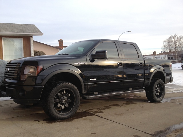 Pic request - 2&quot; / 2.5&quot; front and 3&quot; rear leveling kit.-image-1983941179.jpg