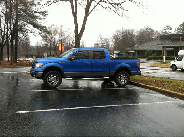 Pic request - 2&quot; / 2.5&quot; front and 3&quot; rear leveling kit.-image-488519386.jpg