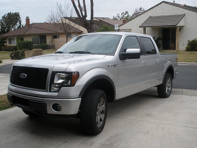 Pic Request: 2011-12 Sterling Grey or Ignot Silver SuperCab FX4s!!!!-p2070084.jpg
