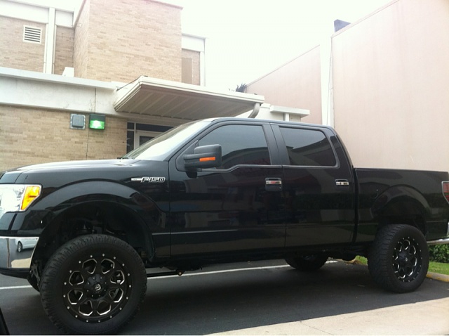 Lets see white trucks with black or machined rims!-image-2351639153.jpg