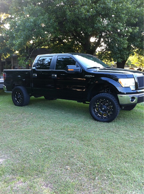 Lets see white trucks with black or machined rims!-image-1300240011.jpg