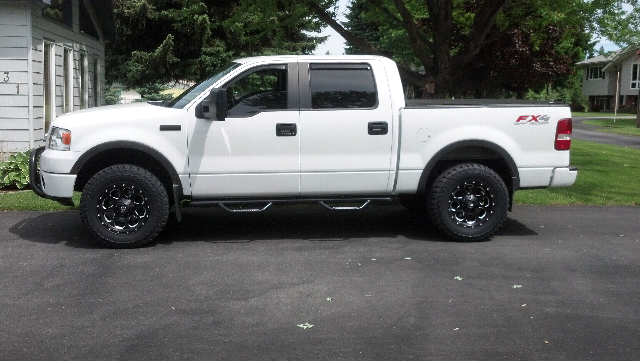 White truck with black or chrome wheels??-forumrunner_20120613_091021.jpg