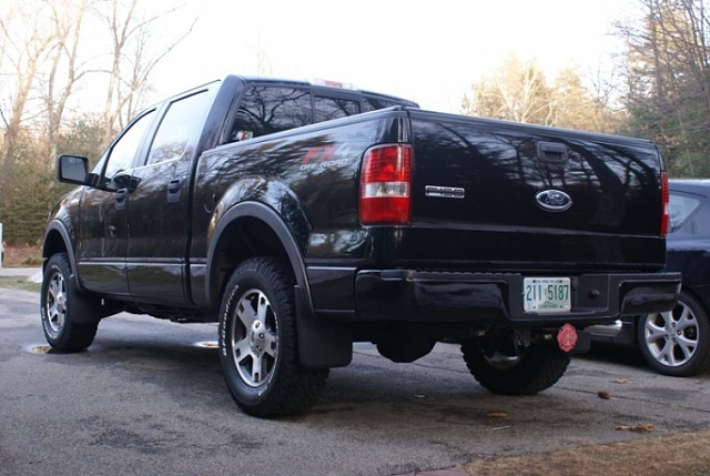 New Pics with Stock Wheels for Winter-dsc06054-2.jpg