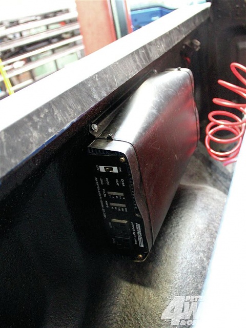 installing power inverter in bed of truck. anyone did this??-inverter.jpg