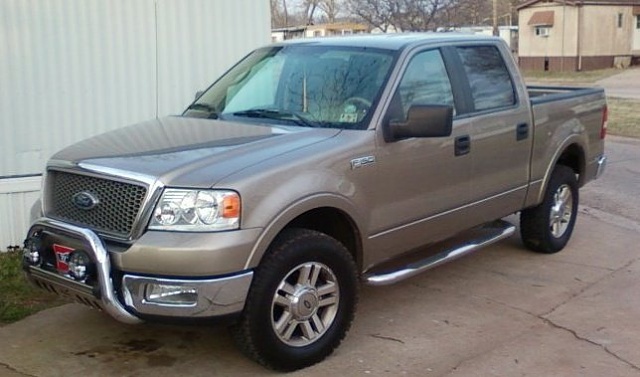 First pic of my 2005 4x4 Lariat SCREW-first-my-truck.jpg
