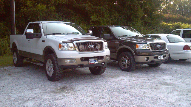 What size tires do you have with stock or leveling kit?-forumrunner_20121007_003232.jpg